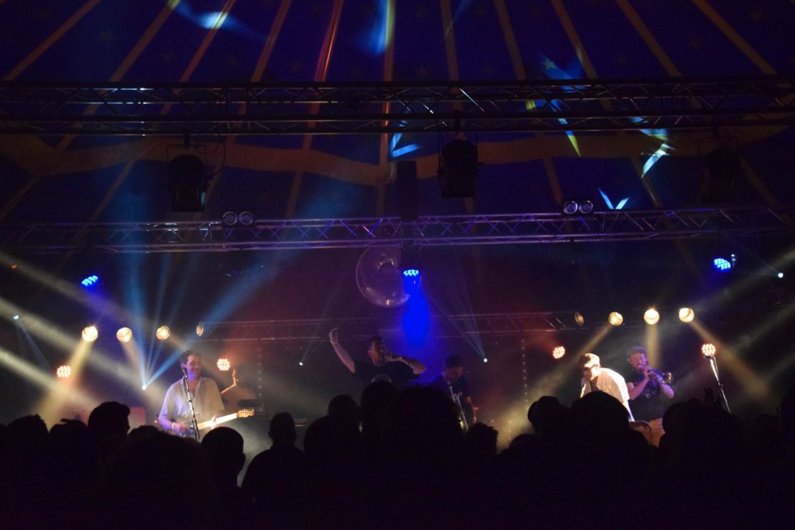 Festival des rapiécés, concert, théâtre de rue théâtre, convivial, rural, normandie, affiche, village associatif, spectacles, espace enfants