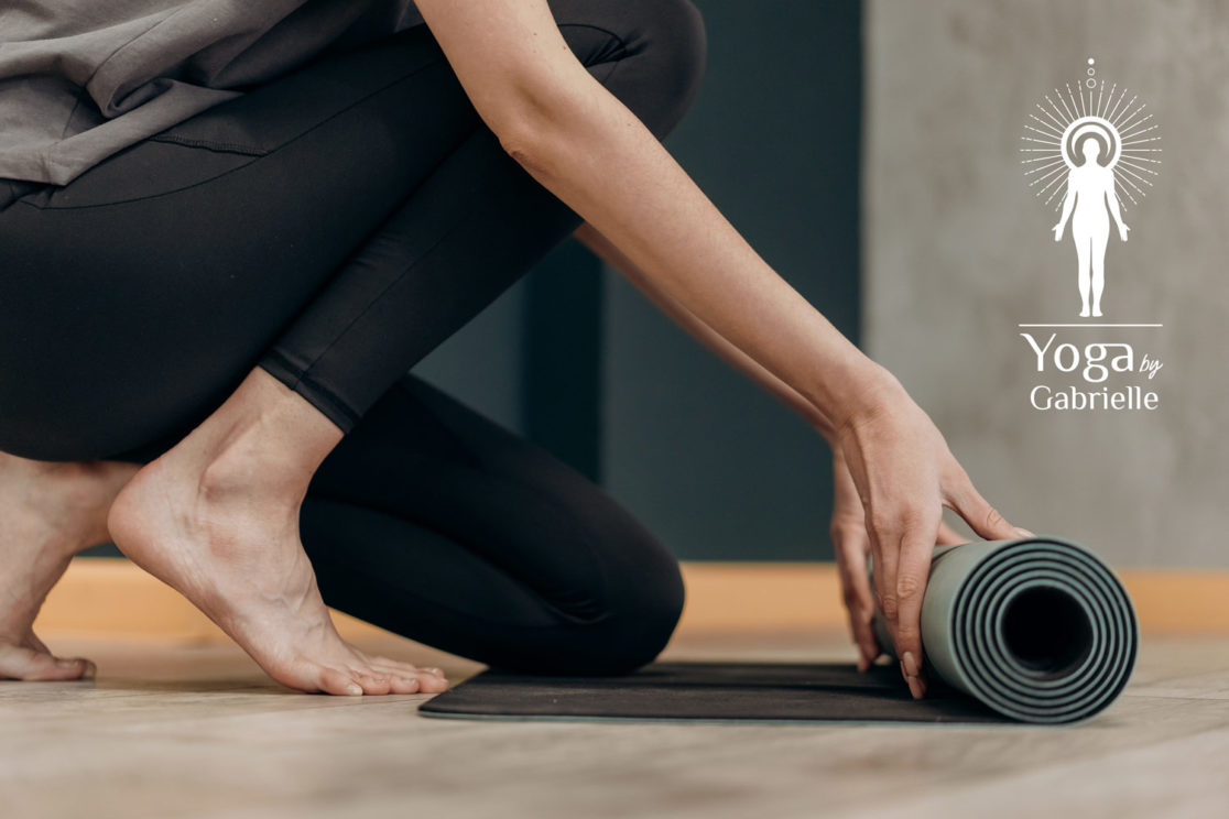 création logo, logo yoga, logo sur-mesure, yoga by gabrielle, gabrielle weinrott, graphiste, graphiste rouen, direction artistique, zen, vanora rolland, vanora graphiste, graphiste rouen, branding, identité visuelle