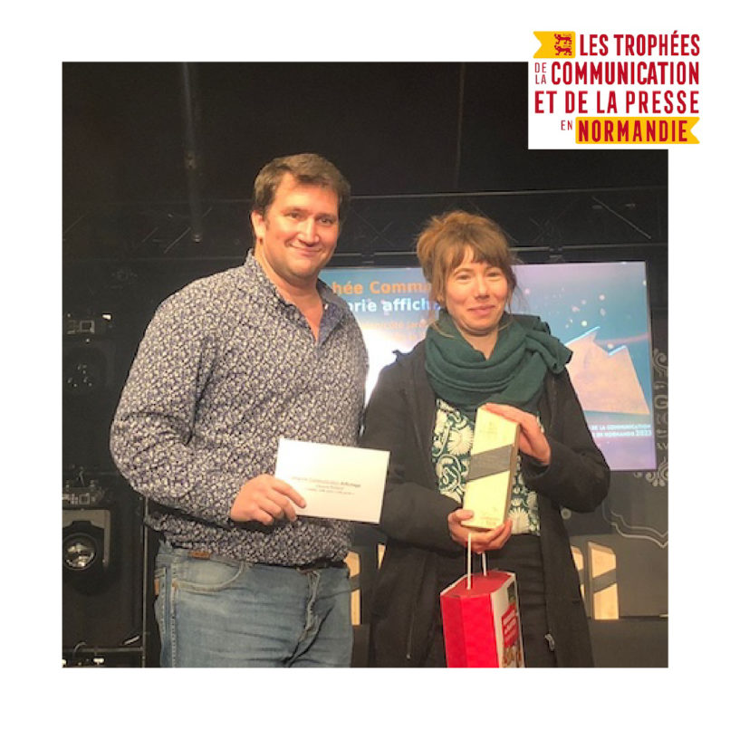 trophée de la communication et de la presse en normandie, 2023, affichage, lauréat, prix, gagnant, vanora graphiste, colette affiche, conception graphique