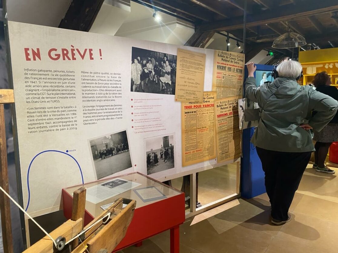 exposition, rouen, corderie Vallois, musée, musée industriel de la corderie Vallois, reconstruire l'usine, graphisme exposition, scenographie, conception cimaise exposition, conception graphique cimaises, graphisme papier peint, illustrations exposition, graphisme exposition, graphiste rouen, vanora graphiste, conception livret expo, mise en page livret