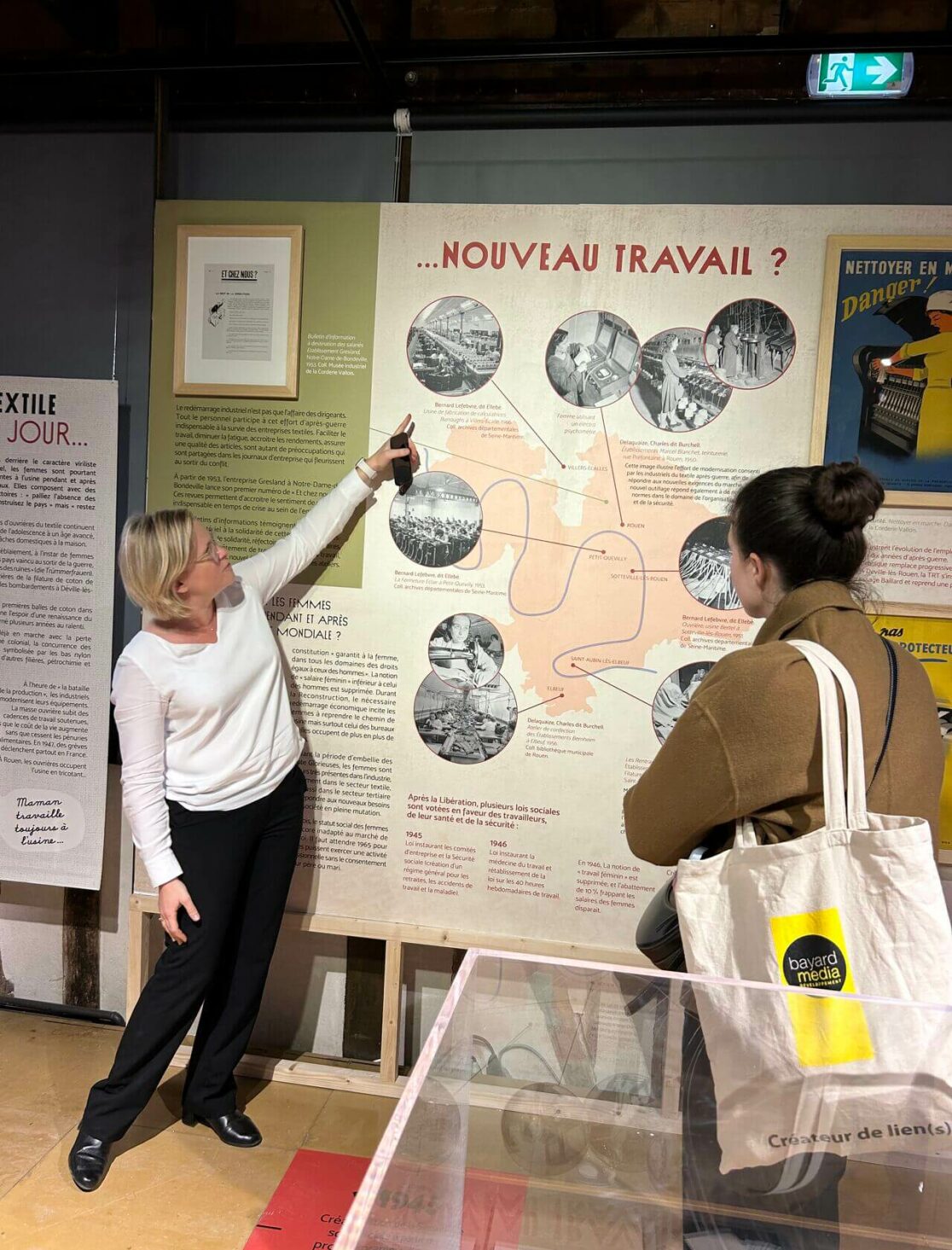 exposition, rouen, corderie Vallois, musée, musée industriel de la corderie Vallois, reconstruire l'usine, graphisme exposition, scenographie, conception cimaise exposition, conception graphique cimaises, graphisme papier peint, illustrations exposition, graphisme exposition, graphiste rouen, vanora graphiste, conception livret expo, mise en page livret